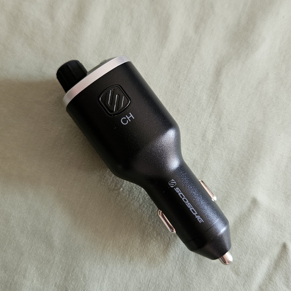NEW Scosche Black Car Stereo Bluetooth FM Transmitter Two USB‎ Slots Model BTFM4